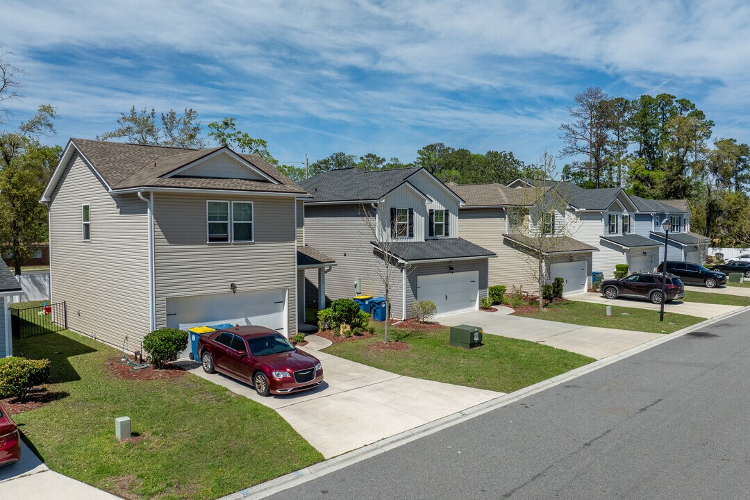 Calebs Cove in Jacksonville, FL - Building Photo