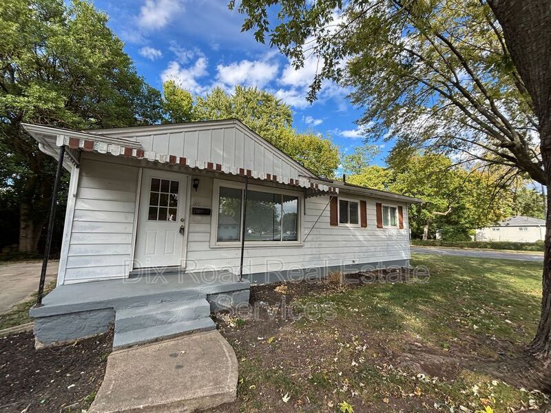 5441 Bayside Dr in Dayton, OH - Foto de edificio