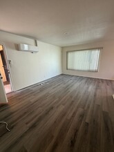 1211 E Appleton St in Long Beach, CA - Foto de edificio - Building Photo