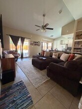 9804 Casa Del Sol Dr in Bakersfield, CA - Building Photo - Building Photo