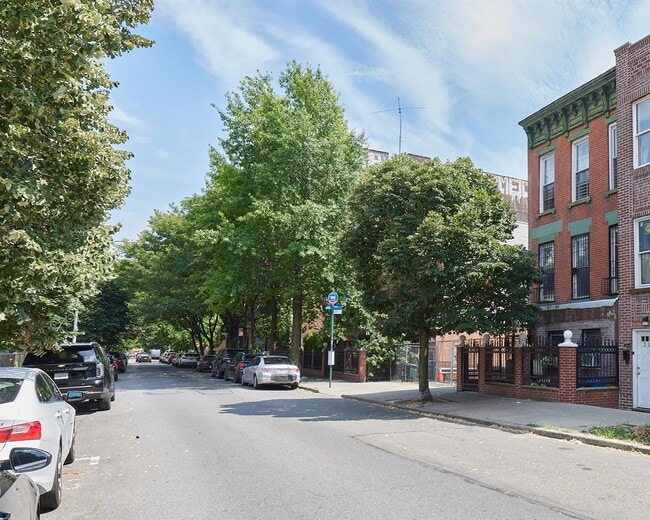 354 S 5th St in Brooklyn, NY - Building Photo - Building Photo