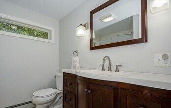 30 Beecher Pl in Newton, MA - Building Photo - Building Photo