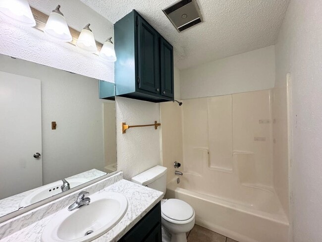 6207-6207 Sandlin Ave in Texarkana, TX - Building Photo - Building Photo