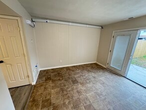 813 S Grosvenor Ct in Virginia Beach, VA - Building Photo - Building Photo