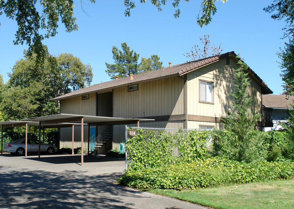 814 Carlita Cir in Rohnert Park, CA - Building Photo