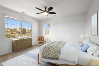 1770 Saltaire Pl in San Diego, CA - Building Photo - Building Photo