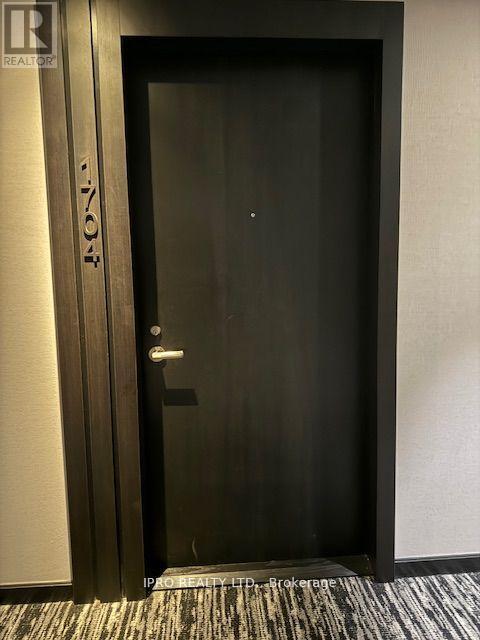 property at 501-1501 Yonge St