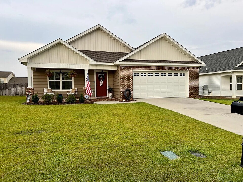 117 Longleaf Ln in Enterprise, AL - Building Photo