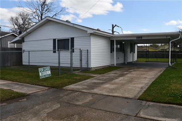 1006 18th St in Lake Charles, LA - Building Photo