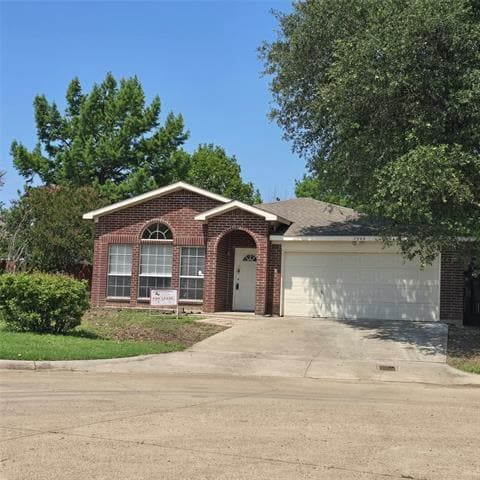 property at 7905 Flowertree Ct