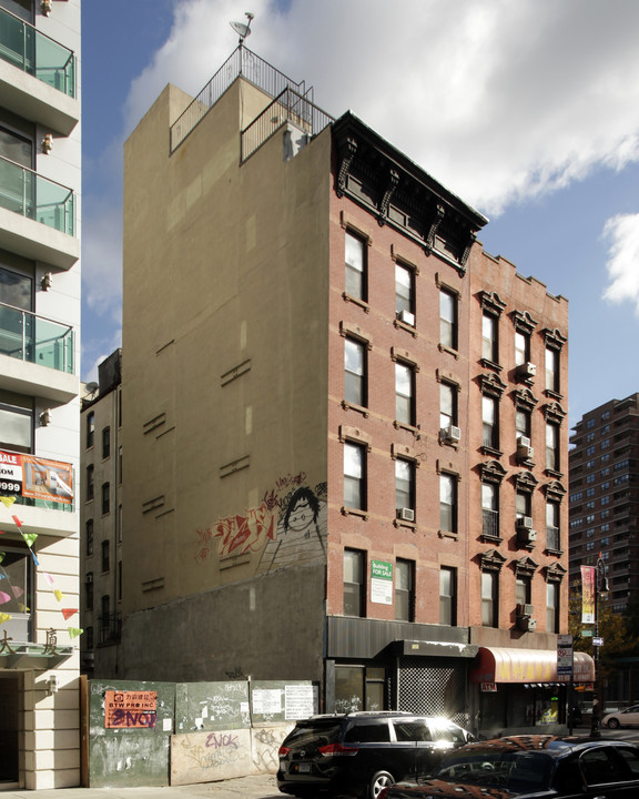 51 Hester St in New York, NY - Building Photo