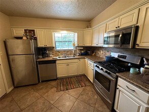 623 Nebraska St in Norman, OK - Building Photo - Building Photo