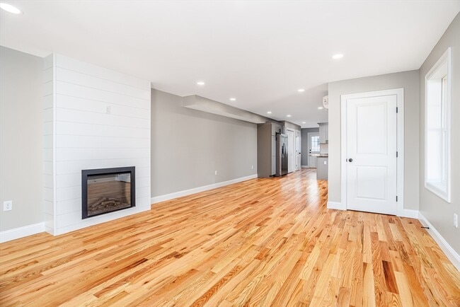 31 Milton St in Fitchburg, MA - Building Photo - Building Photo