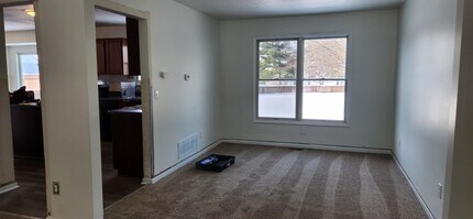 431 Wheatfield Dr in Delaware, OH - Building Photo - Building Photo