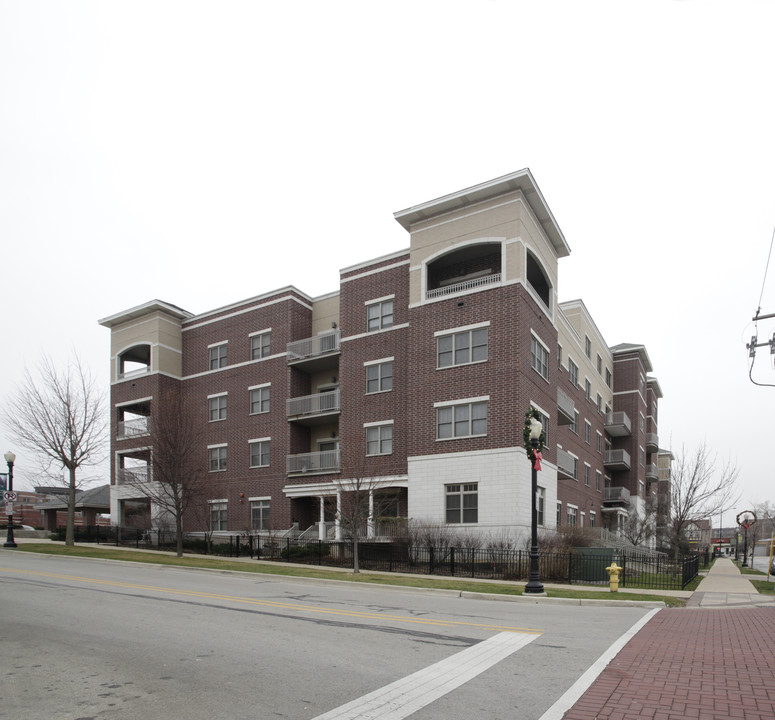 Station Crossing in Downers Grove, IL - Building Photo