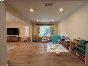 7826 Kelly Canyon Pl in Dublin, CA - Building Photo - Building Photo