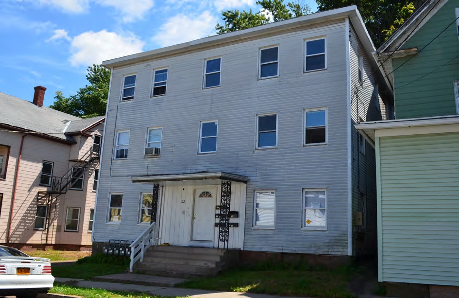 122 Willow St in Meriden, CT - Building Photo