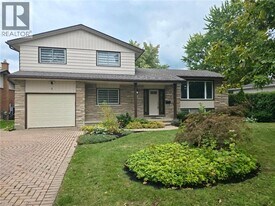 4 Mississauga Rd in St Catharines, ON - Building Photo