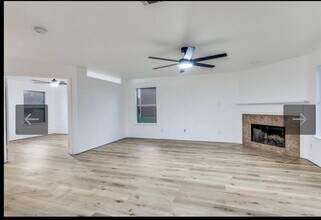 925 Blue Sky Dr in Arlington, TX - Building Photo - Building Photo