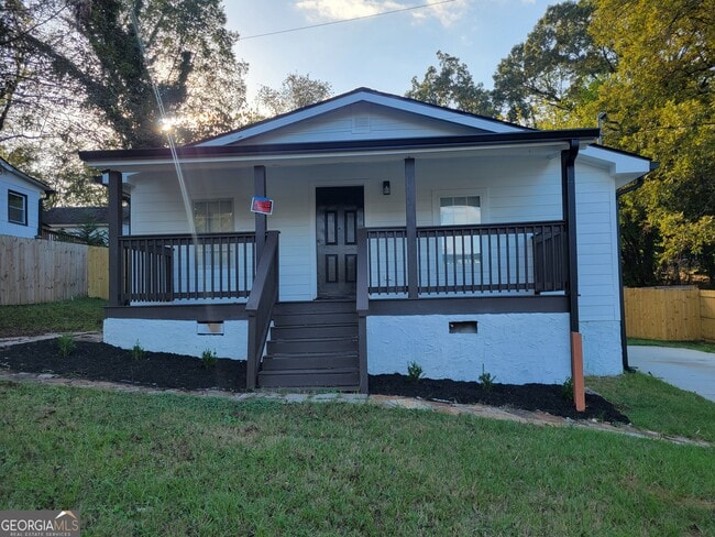 property at 768 4th St