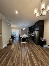707 Brennan Dr in Decatur, GA - Foto de edificio - Building Photo