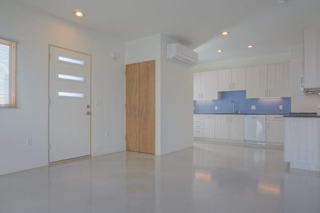 119 Morningside Dr SE, Unit 117 in Albuquerque, NM - Building Photo - Building Photo