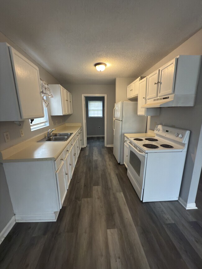 809 Woodbury St in High Point, NC - Building Photo - Building Photo