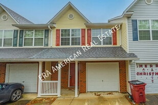 161 Swaying Pine Ct in Crestview, FL - Building Photo