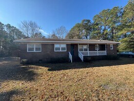 814 Piner Rd in Wilmington, NC - Building Photo