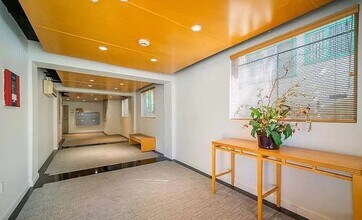 1222 S Westgate Ave, Unit 304 in Los Angeles, CA - Building Photo - Building Photo