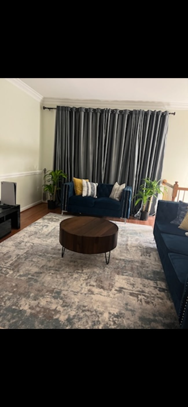 8208 Brooktree St in Laurel, MD - Foto de edificio - Building Photo