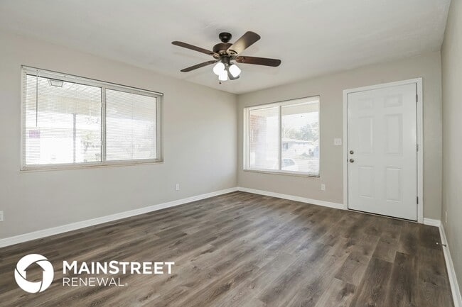 4602 Anvers Blvd, Unit 9 in Jacksonville, FL - Building Photo - Building Photo