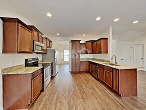 6457 Sunnywood Dr in Nashville, TN - Building Photo - Building Photo