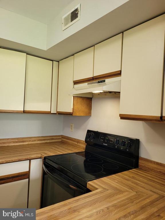 104 5 Crown Royal Cir Evesham, NJ Rental Homes and Apartments for Rent