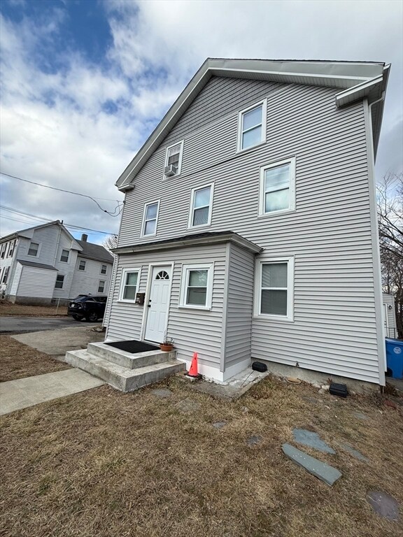 86 Oak St in Waltham, MA - Building Photo - Building Photo