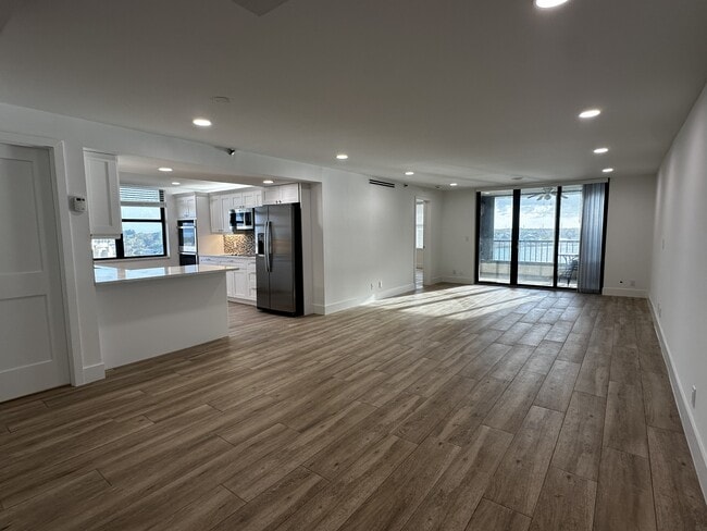 1748 Jupiter Cove Dr, Unit 624 in Jupiter, FL - Foto de edificio - Building Photo