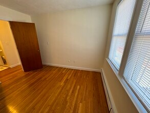 180 North Beacon St, Unit 180 north beacon street in Boston, MA - Building Photo - Building Photo