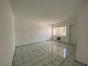 626 Meridian Ave in Miami Beach, FL - Foto de edificio - Building Photo