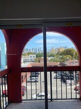 420 NW 12th Ave-Unit -51 in Miami, FL - Building Photo - Building Photo