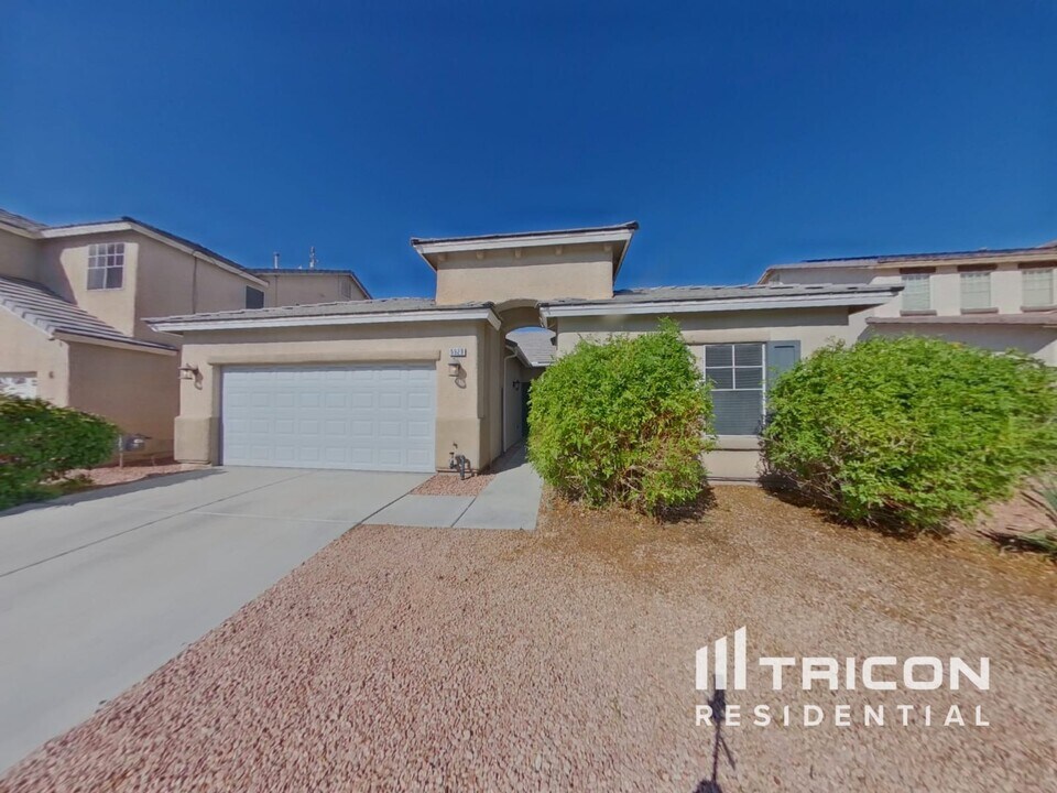 5929 Abyss Ct in North Las Vegas, NV - Foto de edificio