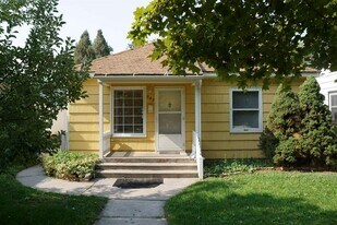 547 S 11th Ave in Pocatello, ID - Building Photo