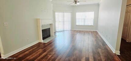 4601 Touchton Rd in Jacksonville, FL - Building Photo - Building Photo