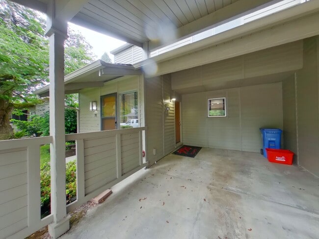 70 Fairway Loop in Eugene, OR - Building Photo - Building Photo