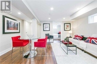 601 Jane St in Toronto, ON - Building Photo - Building Photo