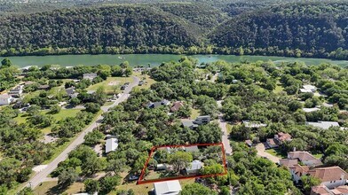 1403 Minnie Dr in Austin, TX - Building Photo - Building Photo