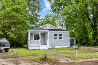 728 39th Pl in Fairfield, AL - Building Photo - Building Photo
