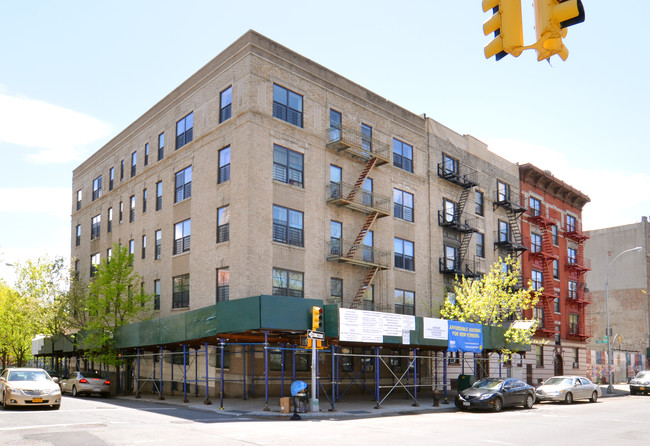 1656 Dr Martin L King Jr Blvd in Bronx, NY - Building Photo - Building Photo