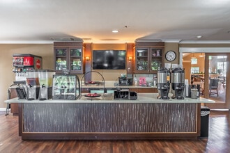 Windsor Square Retirement Community in Marysville, WA - Building Photo - Building Photo