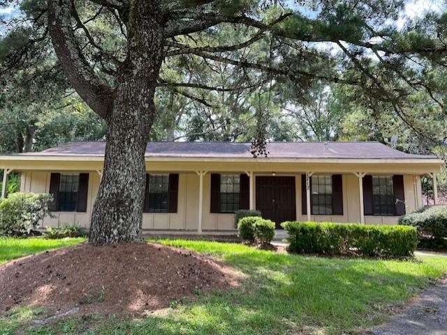 1712 Long Meadow Rd in Mobile, AL - Building Photo