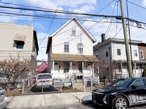 371 Nichols St in Bridgeport, CT - Building Photo - Building Photo